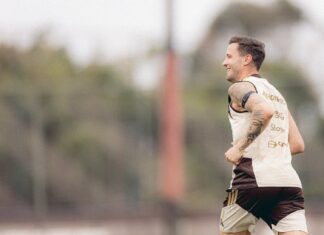 Saúl e Cebolinha voltam a treinar; Alex Sandro pode enfrentar o Fluminense