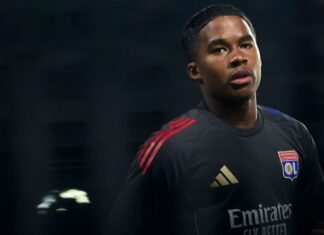 Técnico do Lyon cobra Endrick e pede mais esforço do brasileiro: ‘Não estou aqui para criticar, mas…’