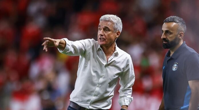 Odorico Roman, presidente do Grêmio, abre o jogo e define futuro de Luís Castro no clube