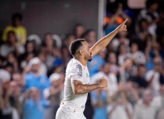 Com gol de Moisés, Santos FC vence Atlético Mineiro na Vila Belmiro – Santos Futebol Clube