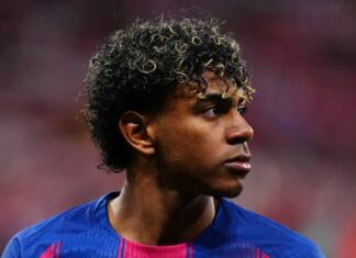 Yamal ignora boatos, lidera estatísticas no Barcelona e quebra mais um recorde