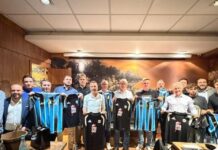 Grêmio recebe dirigentes do Deportivo Riestra e reforça laços antes de jogo na Arena
