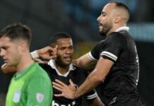 Botafogo vence o Racing na Argentina com gol nos acréscimos e assume liderança na Sul-Americana