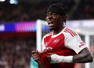 Arsenal ganha boa notícia em classificação, mas empate monótono amplia desconfiança