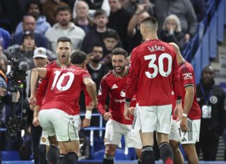 Bruno Fernandes lidera vitória que deixa United mais perto e Chelsea longe da Champions