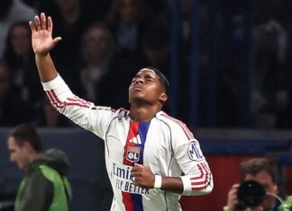 Endrick leva jornal espanhol à loucura após brasileiro ser o ‘pesadelo’ do PSG pelo Lyon: ‘Uma atuação estelar’