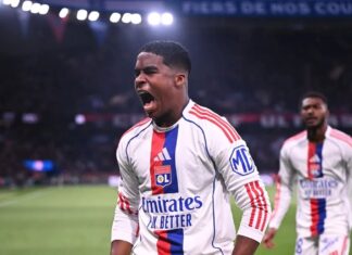Endrick destrói o PSG, abre disputa na Ligue 1 e aumenta marca impressionante no Lyon