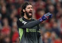 ‘Alisson é um dos melhores do mundo, muito calmo em todas as situações’