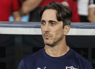 Zubeldía assume responsabilidade por “vulnerabilidade” do Fluminense
