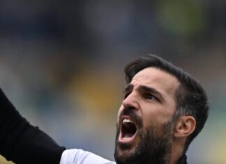 Briga pela Champions na Itália tem decepção de gigante e sonho de equipe do Fabregas