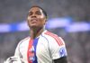 Esnobado em convocação da França ofusca Endrick em despedida com Lyon goleado