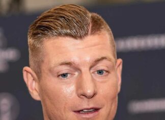 ‘Você não quer jogar contra ele’: Kroos expõe ausência na convocação da Alemanha