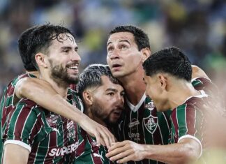 Site lista jogadores do Fluminense que ainda não completaram 13 jogos no Brasileirão; nove ultrapassaram marca