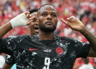 Canadá 6×0 Catar: Tarde histórica de anfitriões é ofuscada por grave lesão de Koné