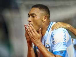Artilheiro do Grêmio, Carlos Vinícius recebe sondagens do exterior enquanto negocia novo contrato – Portal do Gremista
