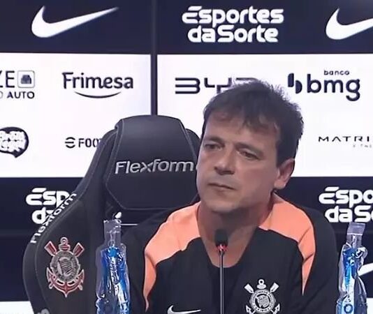Artilheiro entra no radar do Corinthians de Diniz