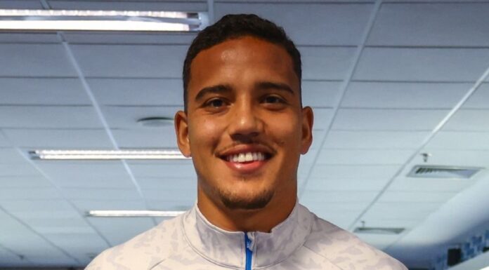 Gustavo Martins comenta rumores de saída e reafirma foco no Grêmio: “muita mentira” – Portal do Gremista