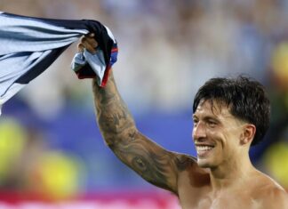 De quase aposentado a herói: Lisandro Martínez renasce e salva a Argentina na Copa