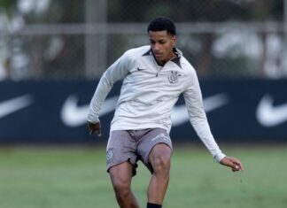 Corinthians vê joia dar primeiro passo na Europa