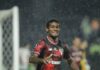 Corinthians tenta ex-São Paulo e ganha três concorrentes
