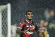 Corinthians tenta ex-São Paulo e ganha três concorrentes