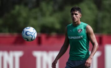 Após venda de Bernal, Fluminense inicia busca por reforço no meio-campo