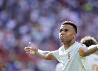 França 2 x 0 Marrocos: Bono salva, mas Mbappé dá a volta por cima para fazer história
