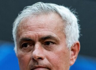Mourinho quer recuperar pilar do Real Madrid após acúmulo de polêmicas e Copa decepcionante