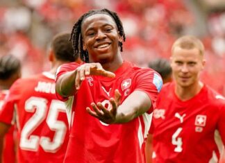 Newcastle leva chapéu de rival inglês por joia suíça que explodiu na Copa do Mundo