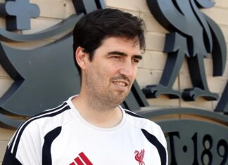 ‘Precisamos de mais’: Novo Liverpool de Iraola começa com pedido que diz muito sobre o elenco