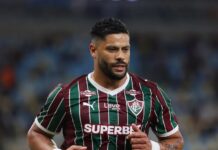 Atacante é tietado por torcedores do Fluminense na chegada em Porto Alegre – Fluminense: Últimas notícias, vídeos, onde assistir e próximos jogos