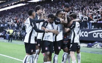 Corinthians: River Plate avança por destaque do Timão
