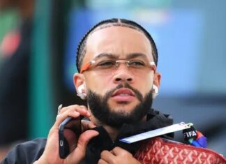 Memphis faz ajuste em contrato e aguarda resposta do Corinthians