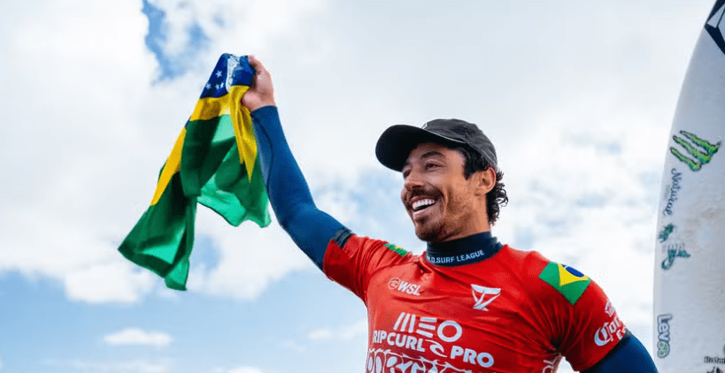 WSL: Yago Dora brilha em final eletrizante contra Italo Ferreira e leva o título em Peniche
