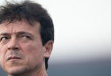 Fernando Diniz: ‘A gente tem que ficar triste porque o torcedor não merece isso aí, merece mais’