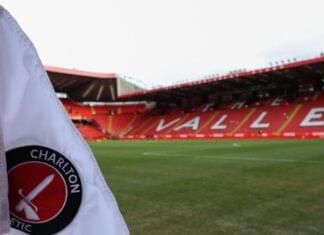 O estádio construído pela própria torcida que recebe Chelsea de Estêvão e o que assistir no Disney+