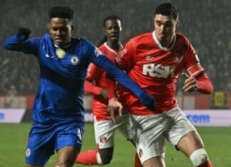 Estêvão entra bem e quase marca, ‘mistão’ do Chelsea elimina o Charlton na Copa da Inglaterra e vence a primeira com novo técnico
